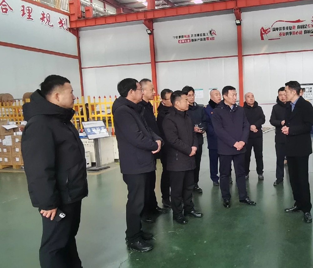 清徐县委副书记、县长李福贵等一行领导莅临我公司调研指导